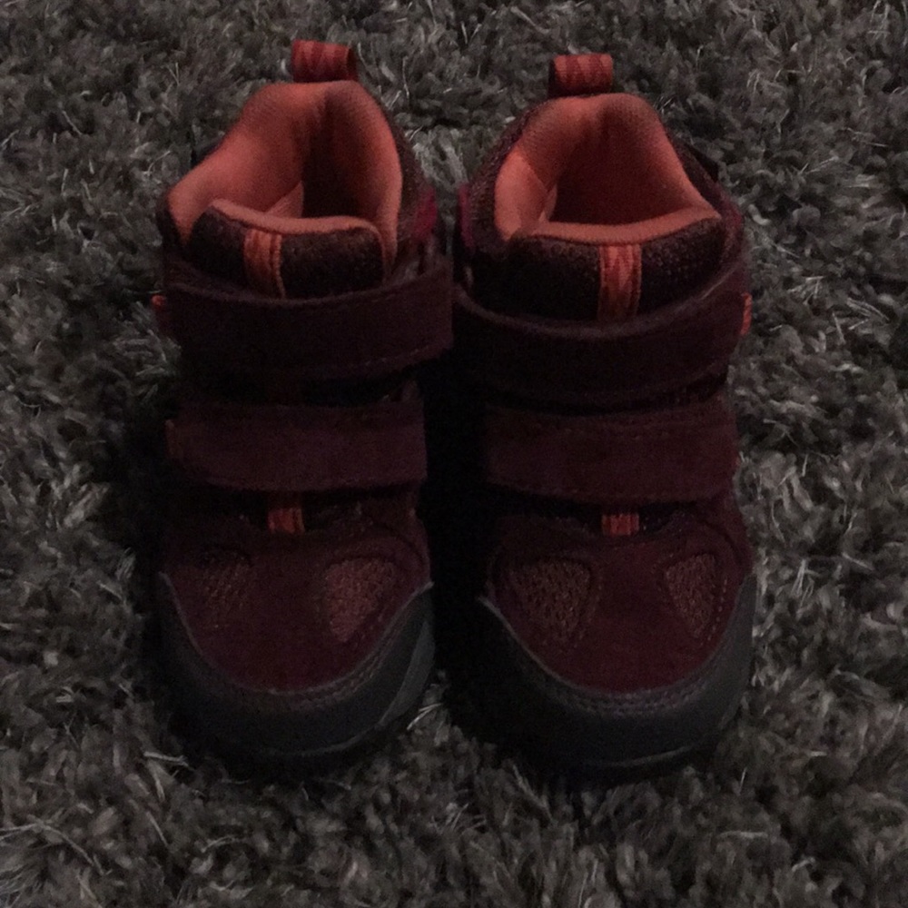 Toddler hiking boots size 8